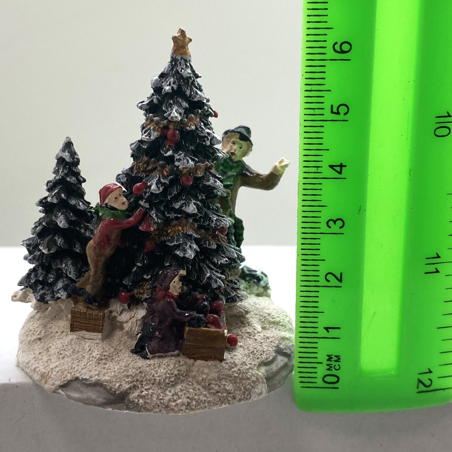Innenmodell "Christbaum schmücken" - 60 x 65 mm - Schneekugelhaus
