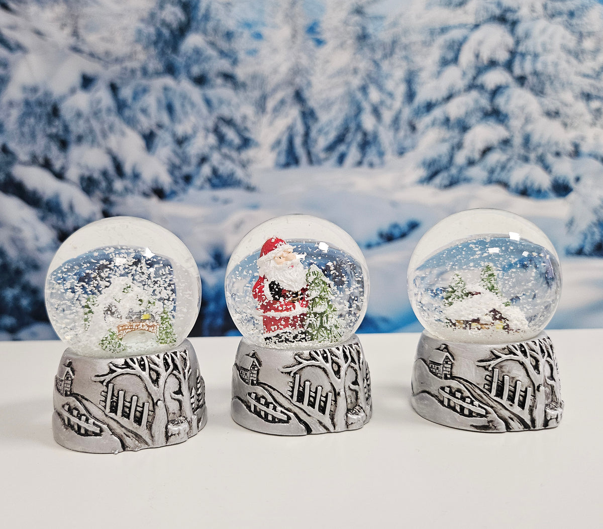 Minimalistisches-Paket - 5 Nostalgie Schneekugeln in einer Größe
