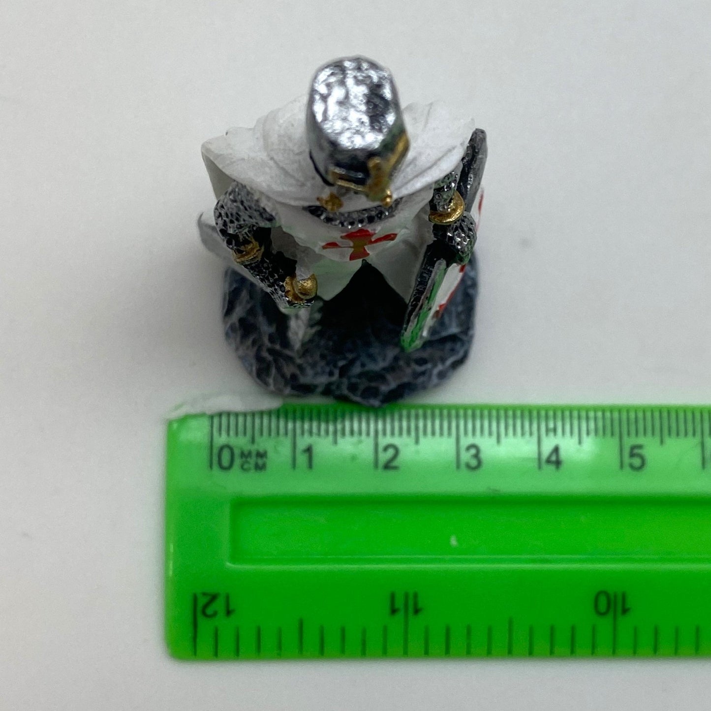 Innenmodell "Ritter Silber mit Schwert & Schild" - 32 x 77 mm - Schneekugelhaus