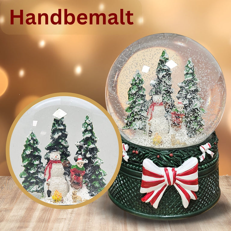Nostalgische Schneekugel Schneemann steht auf Weihnachtsdekor grün 100 mm Durchmesser mit Spieluhr - Schneekugelhaus