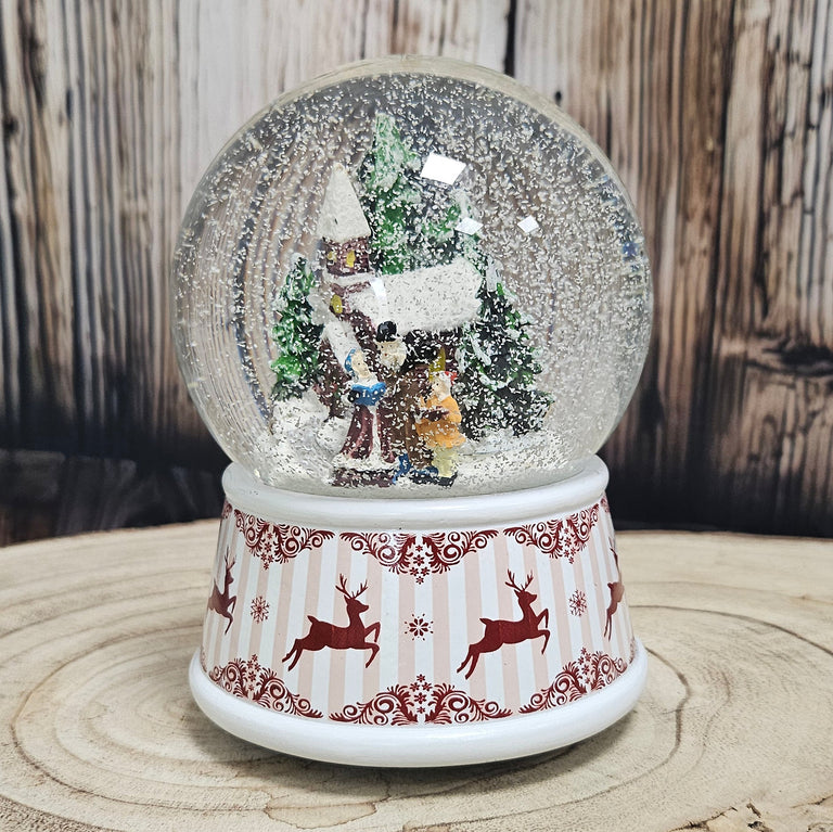 Nostalgische Schneekugel Weihnachtsspaziergang Hüttenzauber 100 mm Durchmesser mit Spieluhr - Schneekugelhaus