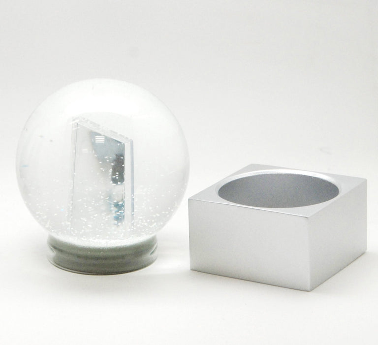 Bastelset mit 100mm Glas für DIY-Schneekugel mit Fotoeinsatz mit Polyresin-Sockel silber eckig - Schneekugelhaus